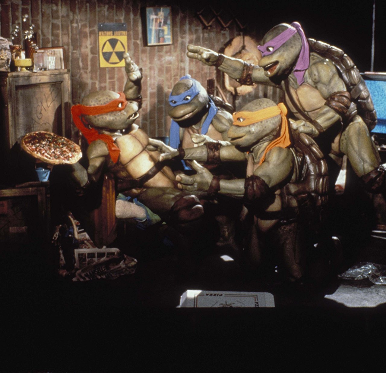 Рецензии на фильм Черепашки-ниндзя 2: Тайна изумрудного зелья / Teenage  Mutant Ninja Turtles II: The Secret of the Ooze, отзывы